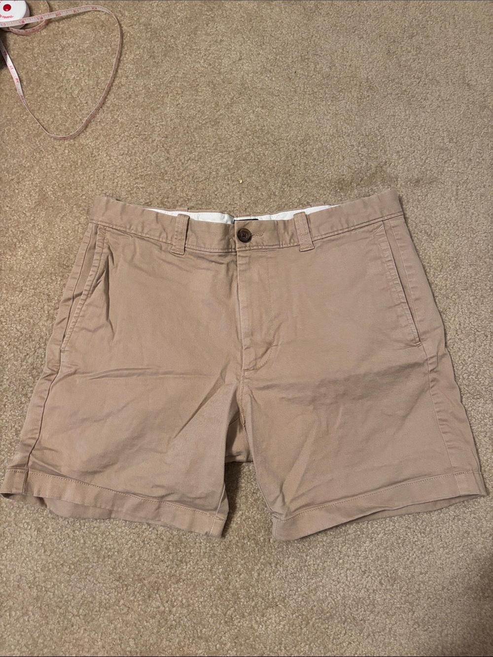 J. Crew Men's Flat Front Chino Shorts in Beige
